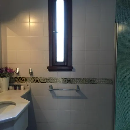 מלון Nomia Boutique