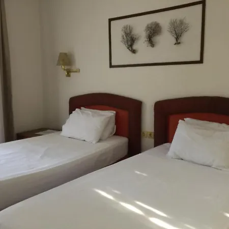 Nomia Boutique מלון 3*