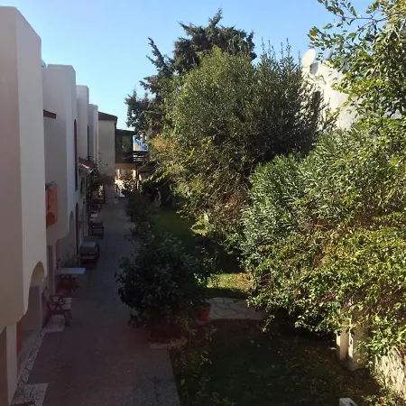 Nomia Boutique Hotel 3*