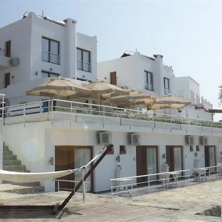 Nomia Boutique יאליקאבאק