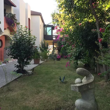 Nomia Boutique Hotel 3*