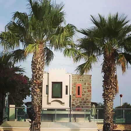 Ξενοδοχείο Nomia Boutique 3*