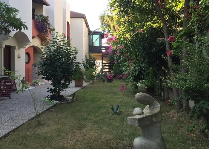 Nomia Boutique Hotel 3*